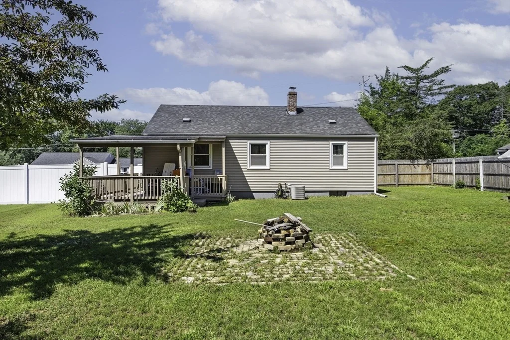 Photo of 133 Denwall Dr