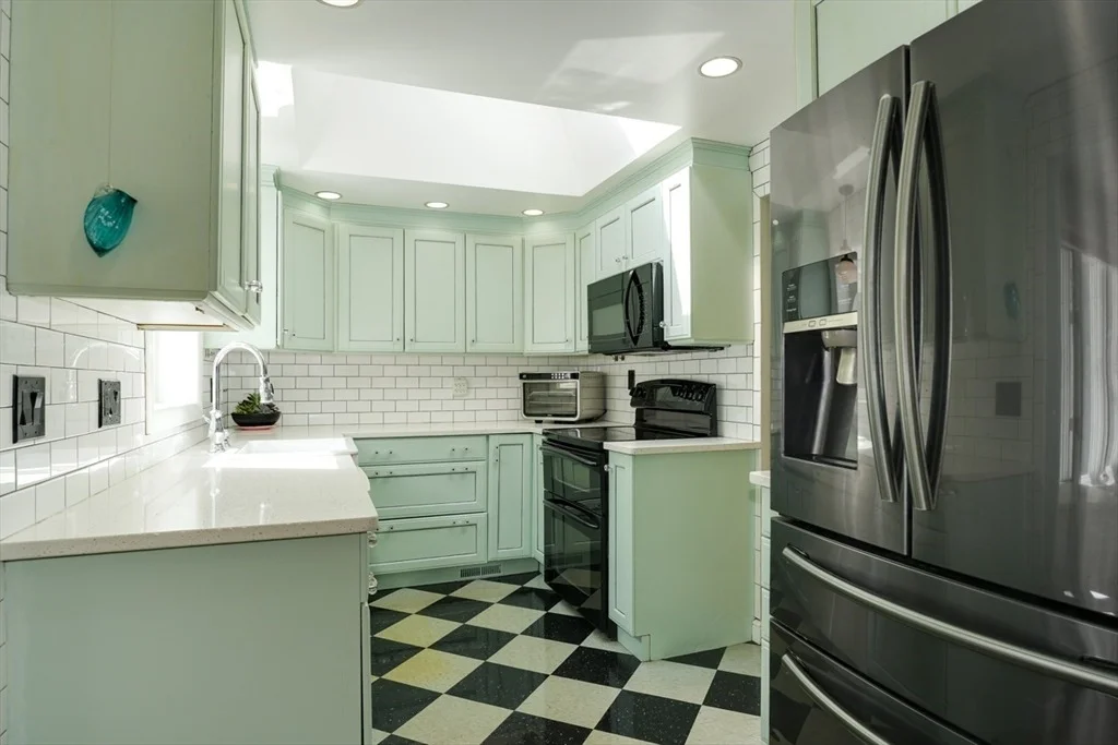 Photo of 60 Davidson Rd
