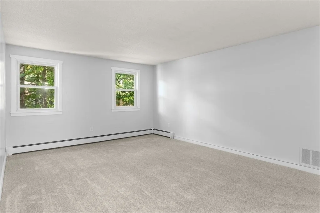Photo of 28 Colonial Way