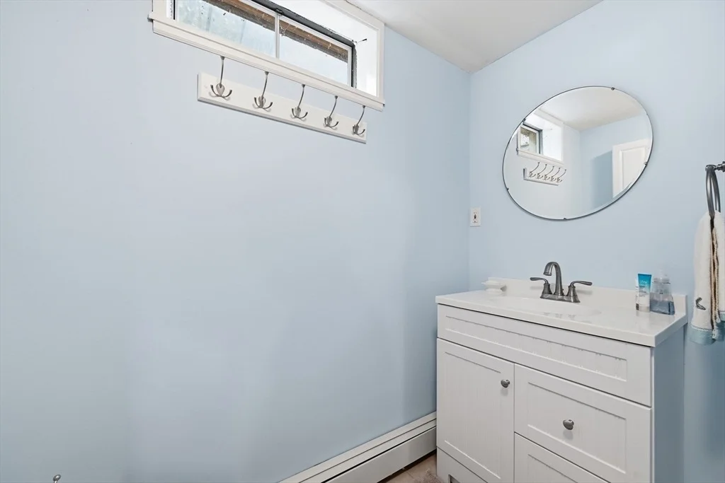 Photo of 5 Hinckley Circle