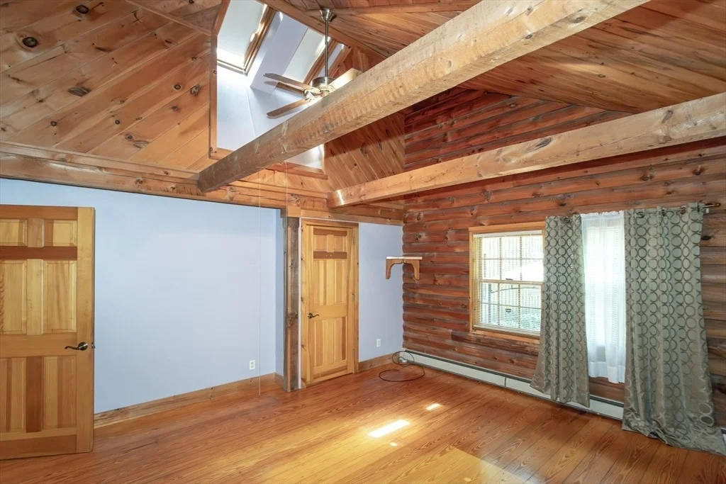 Photo of 457 Montgomery Rd