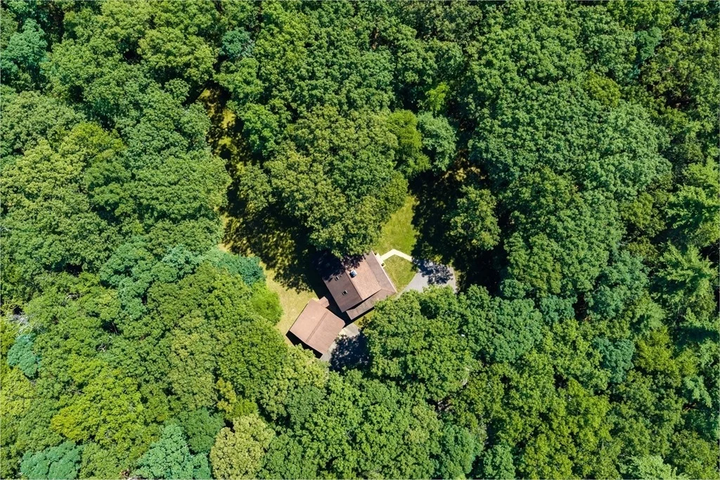 Photo of 19 Taylor Hill Rd