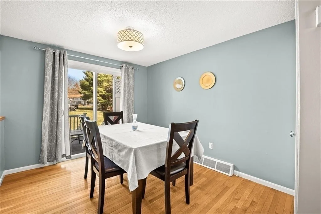 Photo of Unit 1 at 6 Robin Circle