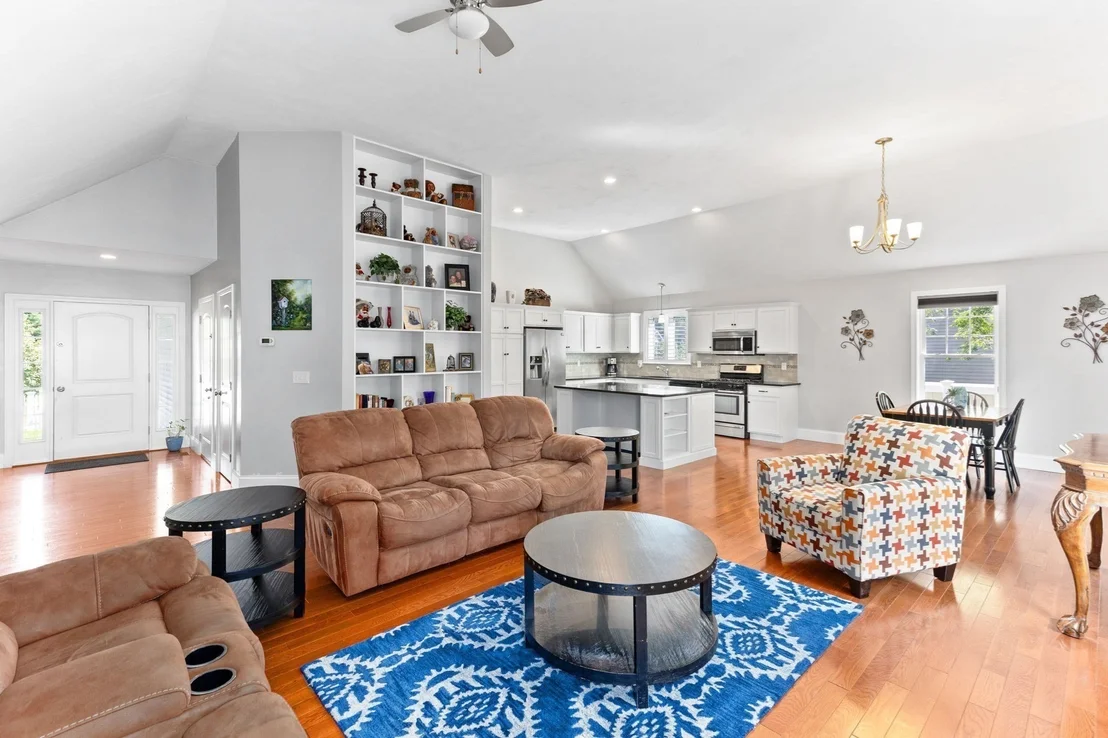 Photo of 12 Waterford Circle