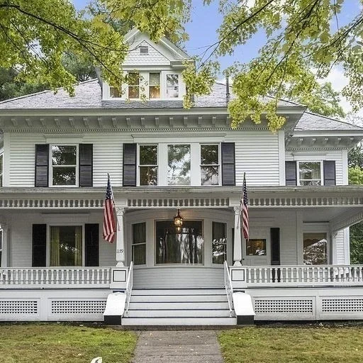 Photo of 1179 Main St