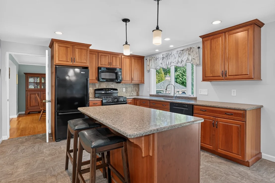 Photo of 5 Carruth Dr