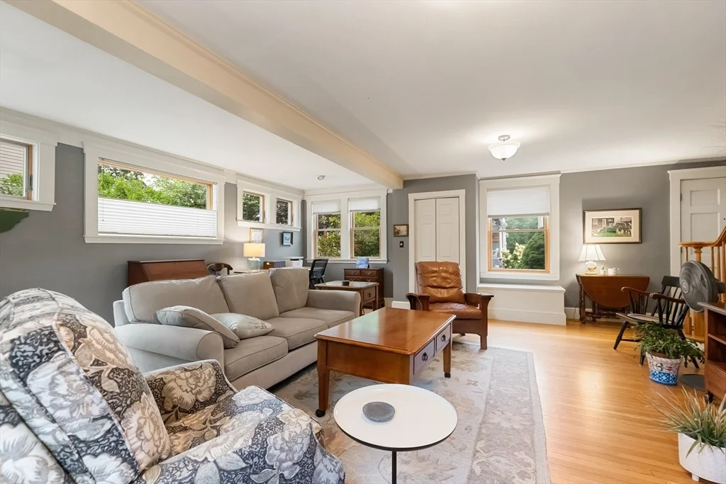 Photo of 115 Aspen Rd