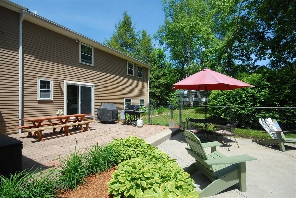 Photo of 7 Country Ln