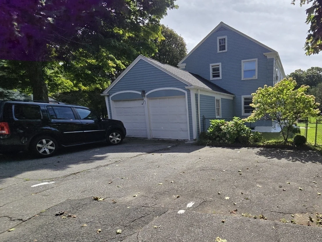 Photo of 203 Burncoat St