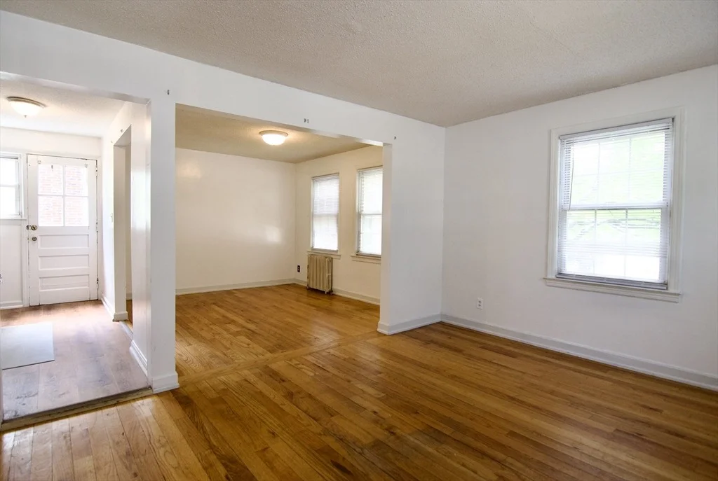 Photo of Unit 435 at 435 Cold Spring Ave