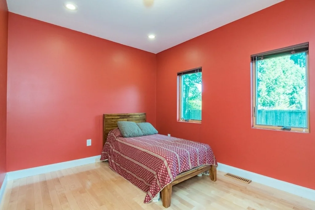 Photo of 62 Fairview Ave