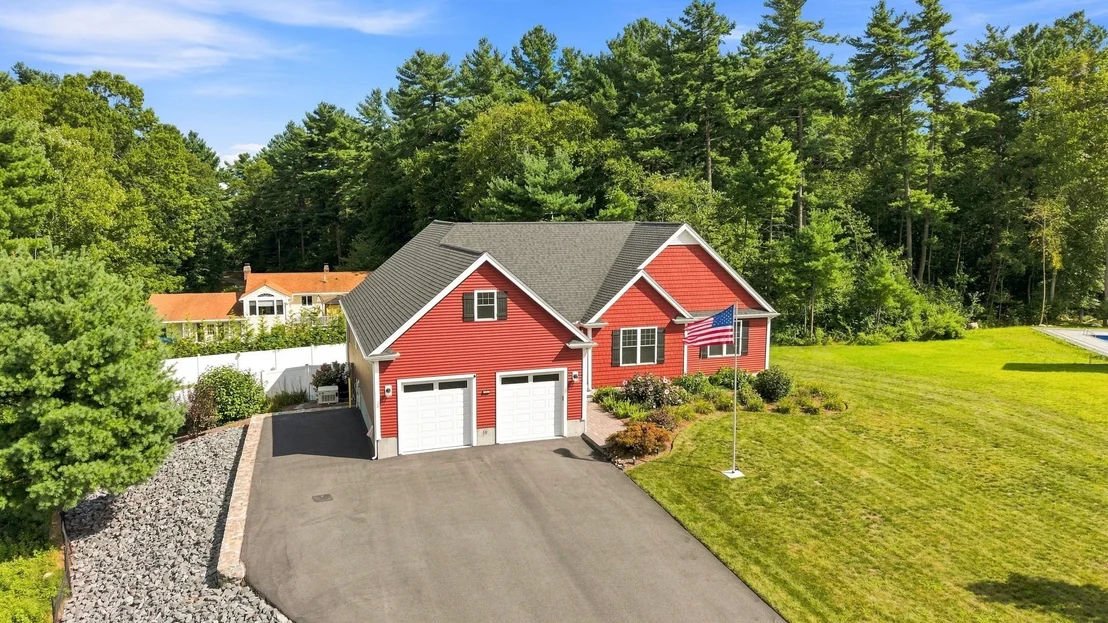 Photo of 59 Waterford Cir