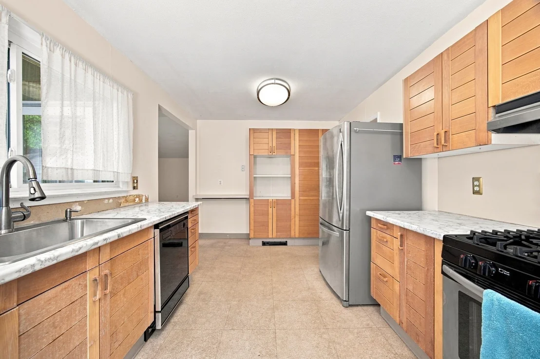 Photo of 40 Lake St.