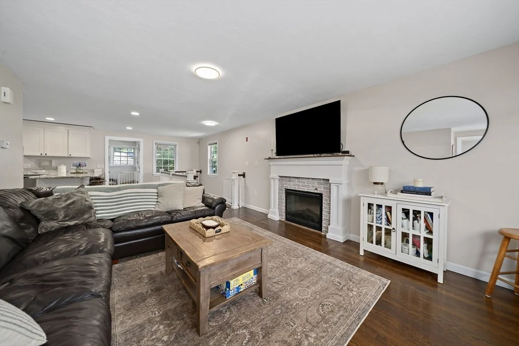Photo of 33 Bartlett Rd