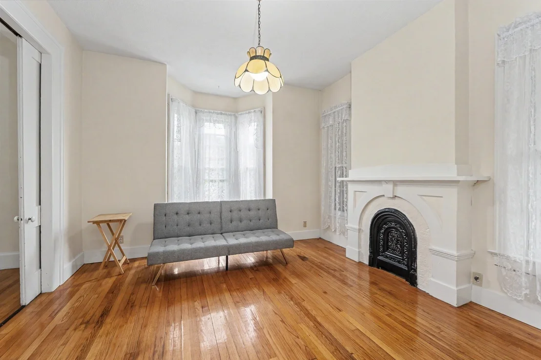 Photo of 238 Park St