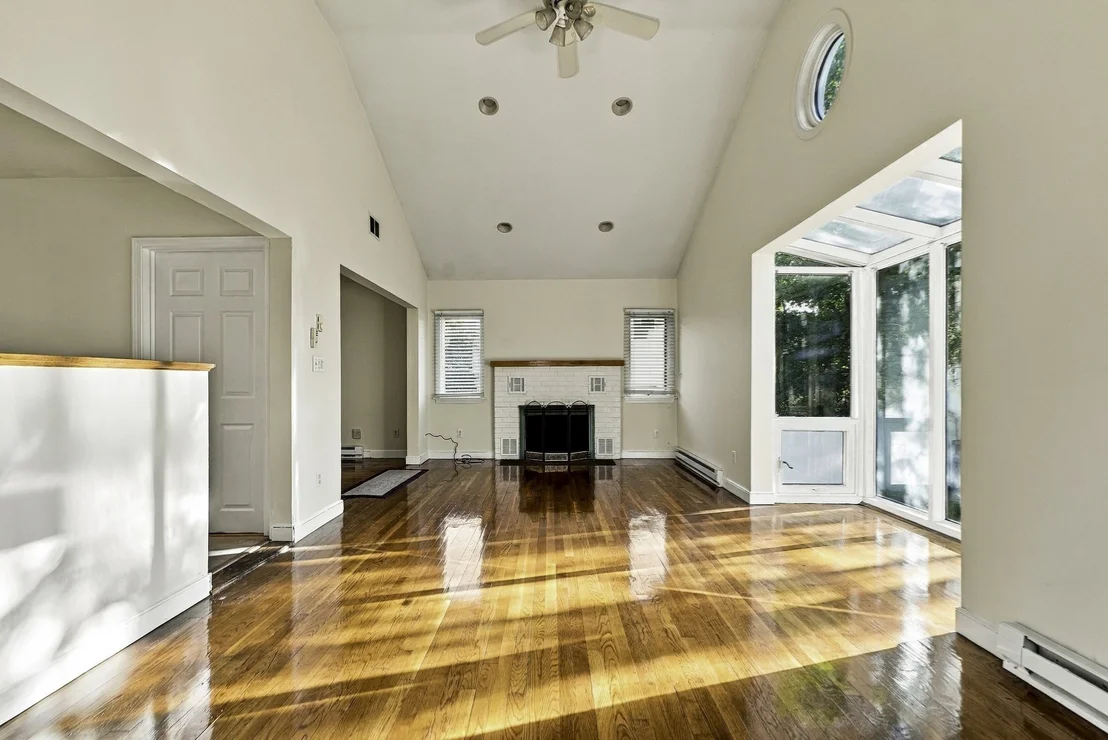 Photo of 10 Munson Street