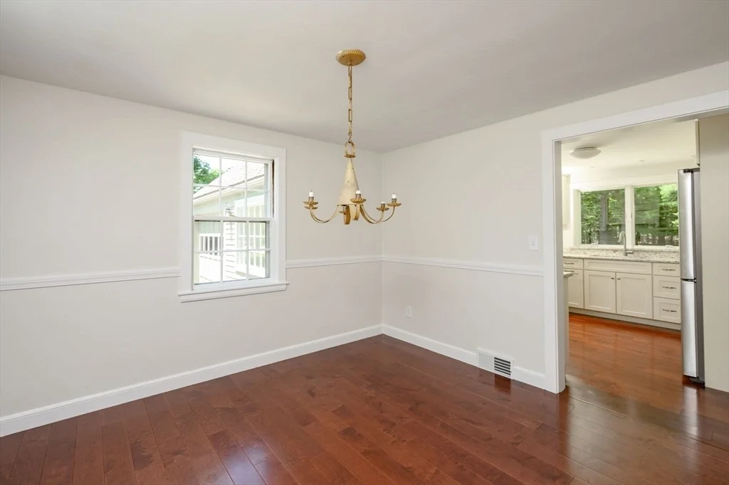Photo of 30 Huntley Rd