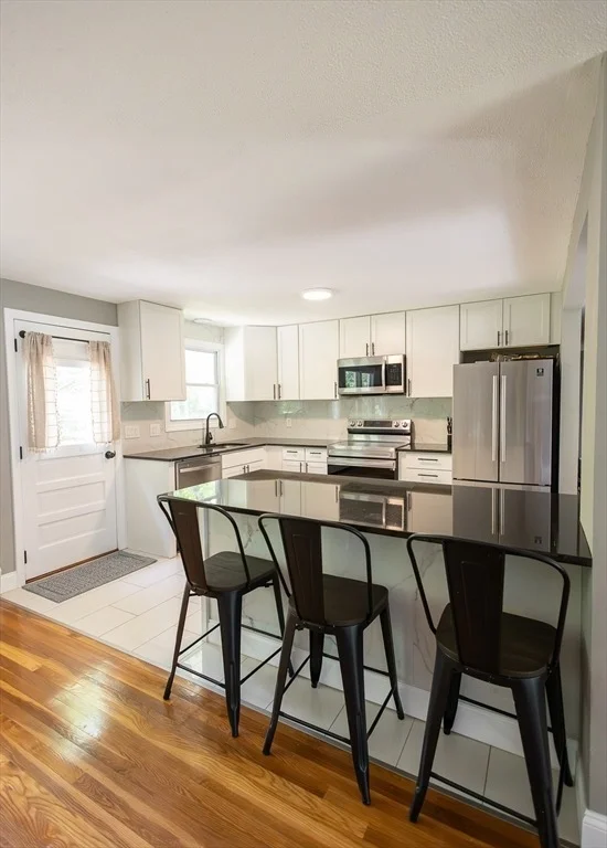 Photo of 32 Alvirne Dr
