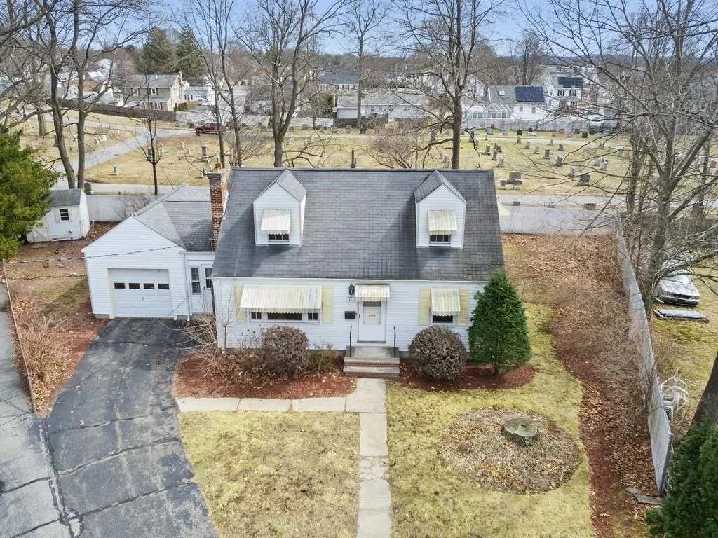 Photo of 15 Westbrook Circle