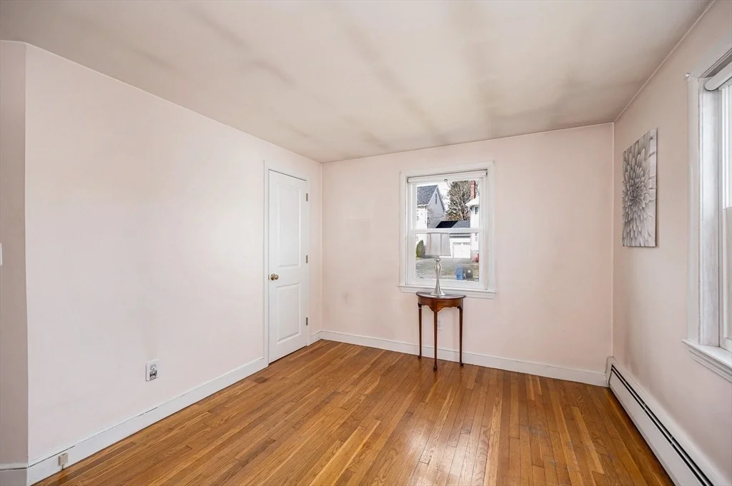 Photo of 49 Oak St