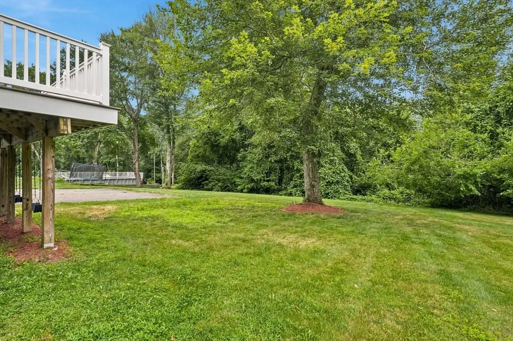 Photo of 52 Lanewood Ave