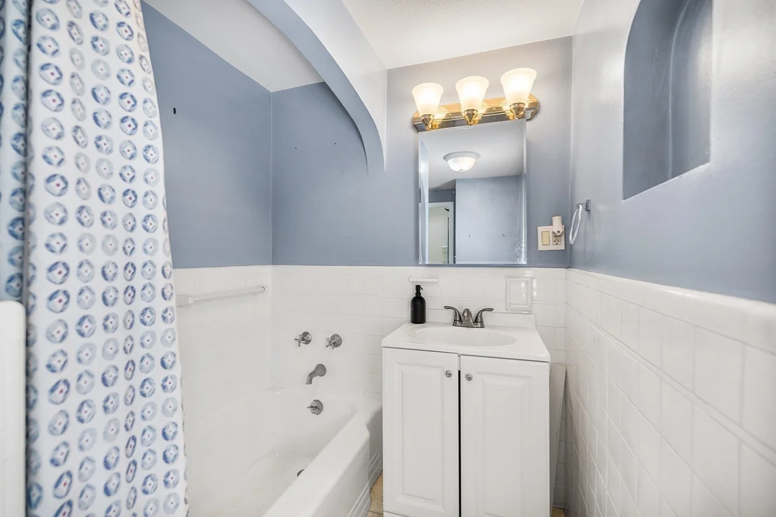 Photo of 43 Dolphin Ave