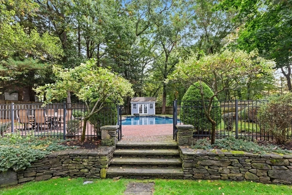 Photo of 30 Underhill