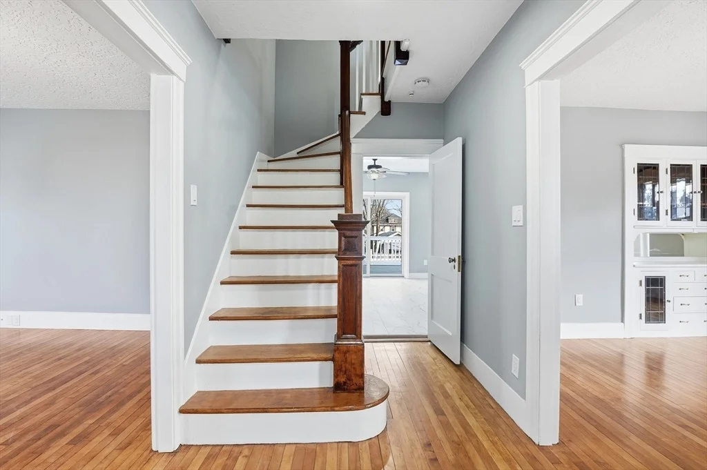 Photo of 323 Burncoat Street