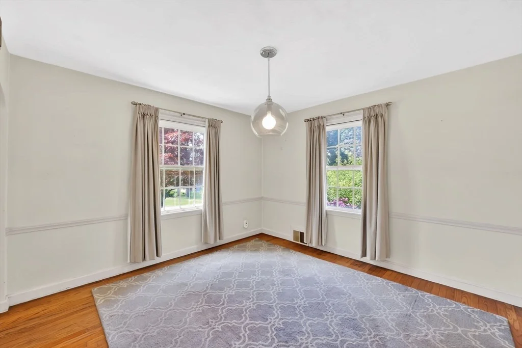 Photo of 121 Benz St
