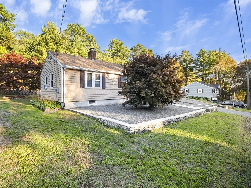 Photo of 43 Moon Road