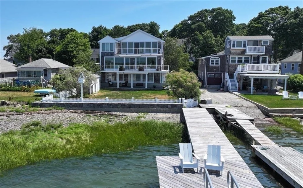Photo of 9 Beach Road