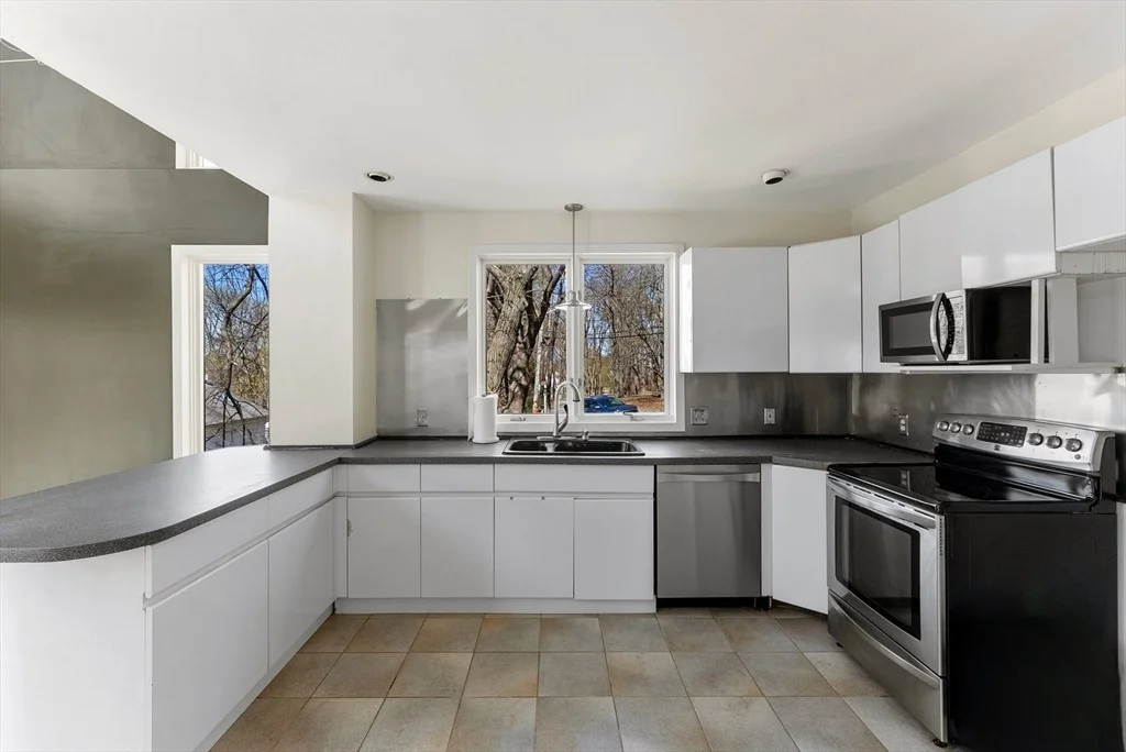 Photo of 43 Farina Road