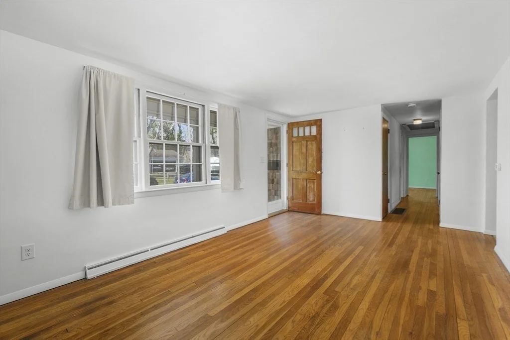Photo of 22 Longfellow Dr