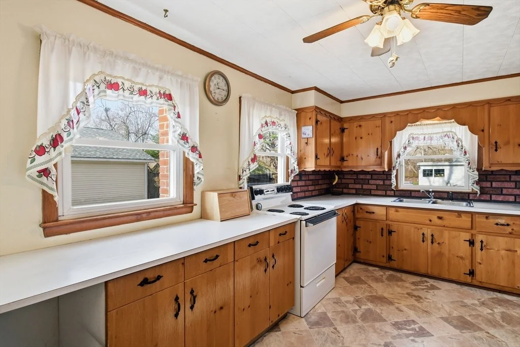 Photo of 543 Lafleur Drive