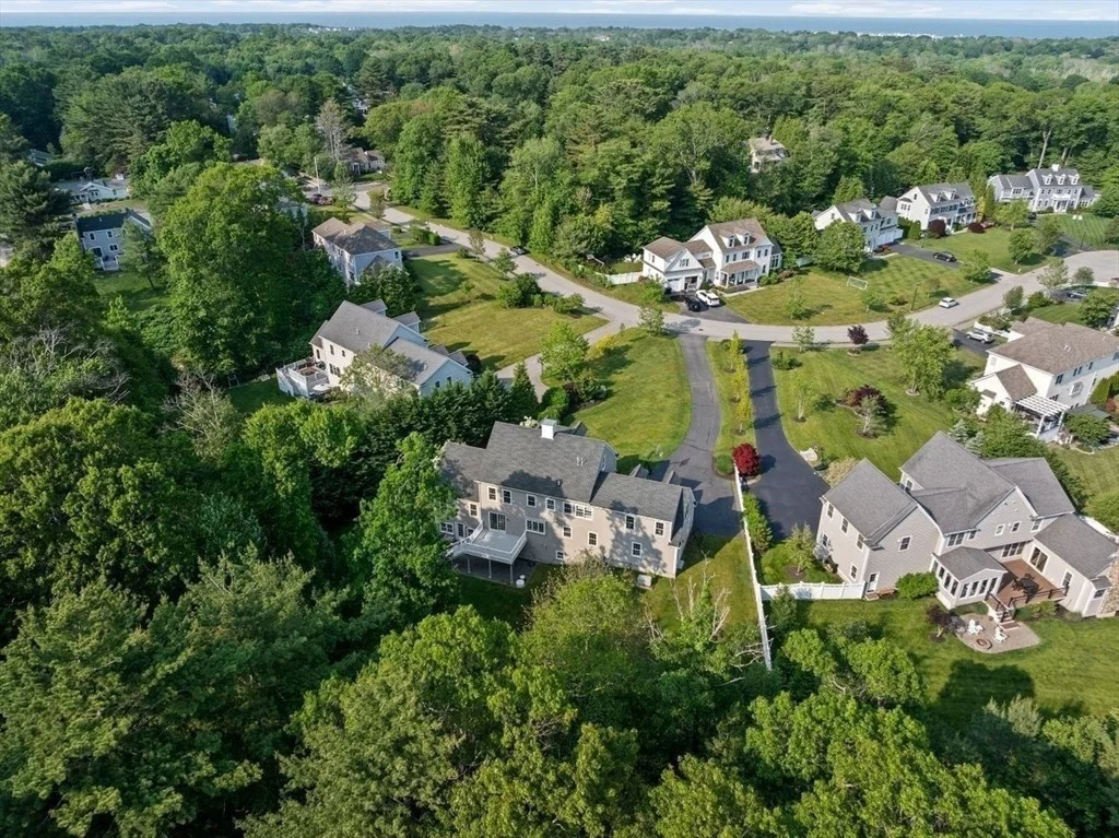 Photo of 10 Evangeline Dr