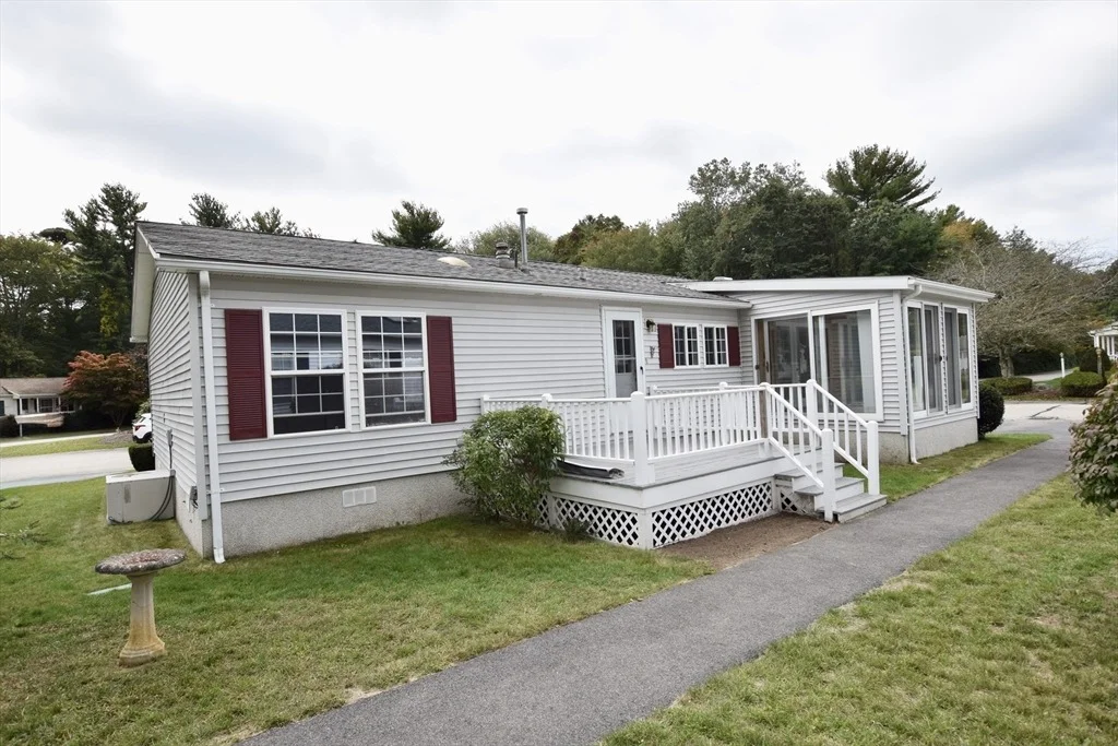 Photo of 2 Edgewood Circle