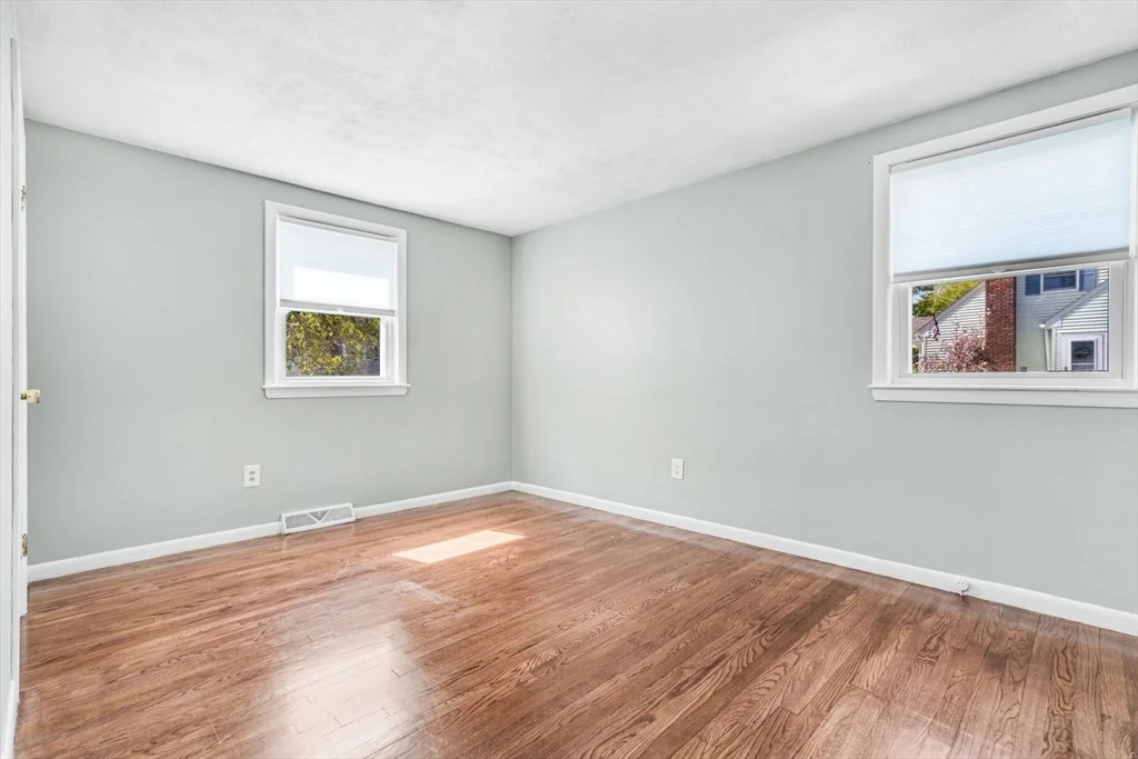 Photo of 3 Lee Circle
