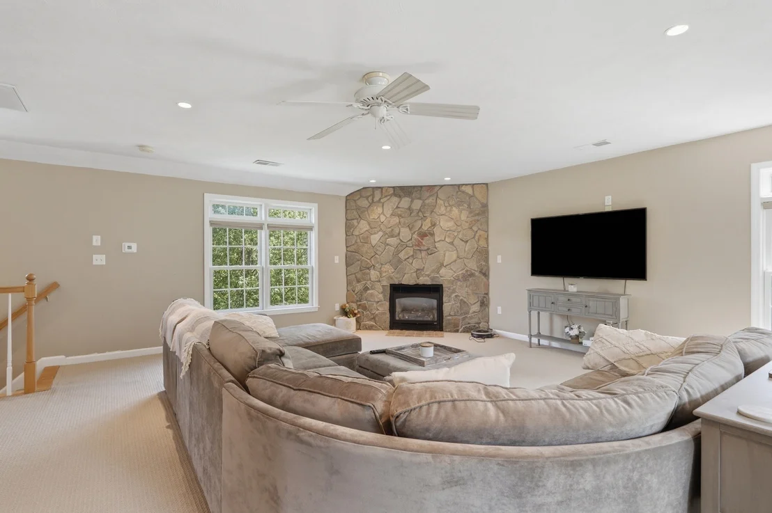 Photo of 15 Bird Rd