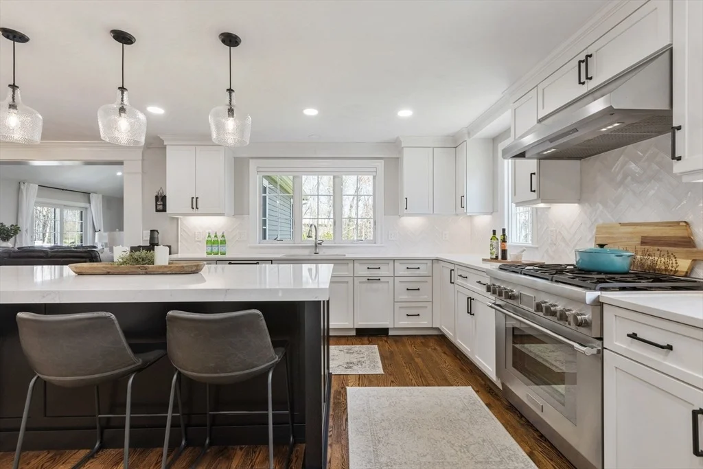 Photo of 11 Southwoods Cir
