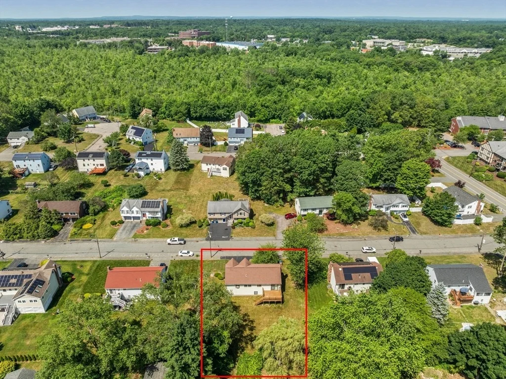 Photo of 36 Bittersweet Ln