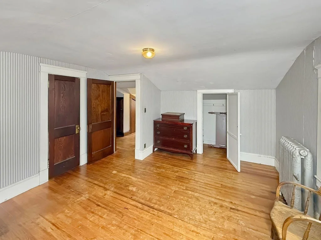Photo of 575 Beacon St