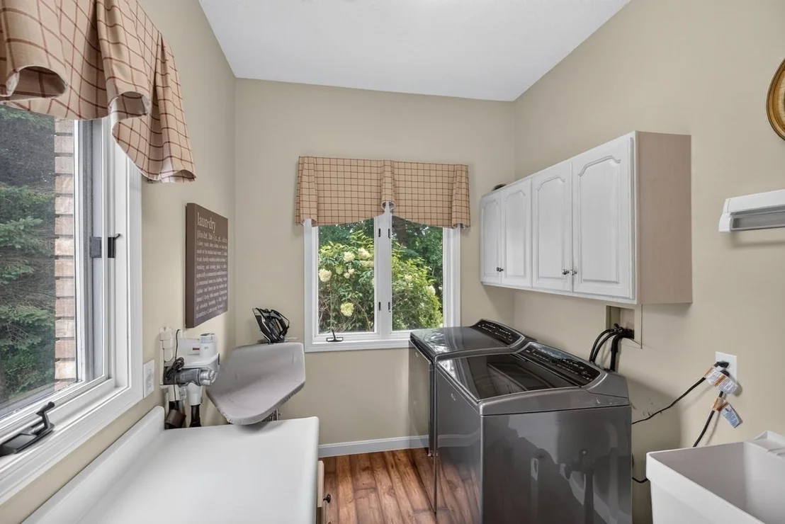 Photo of 196 High Meadow Dr