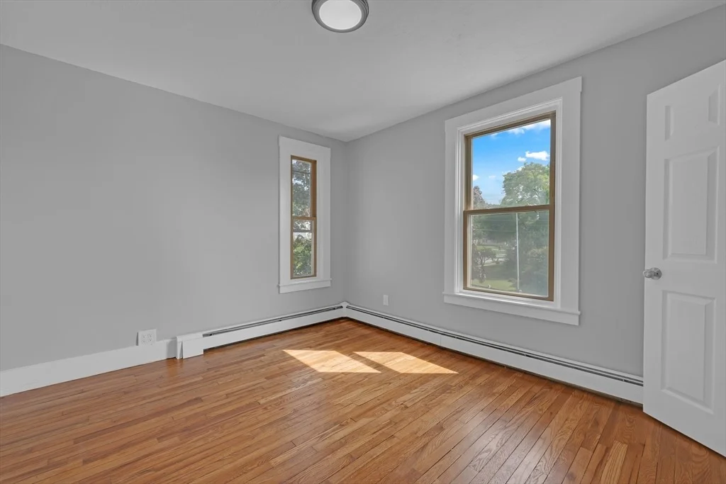 Photo of 302 Chestnut St