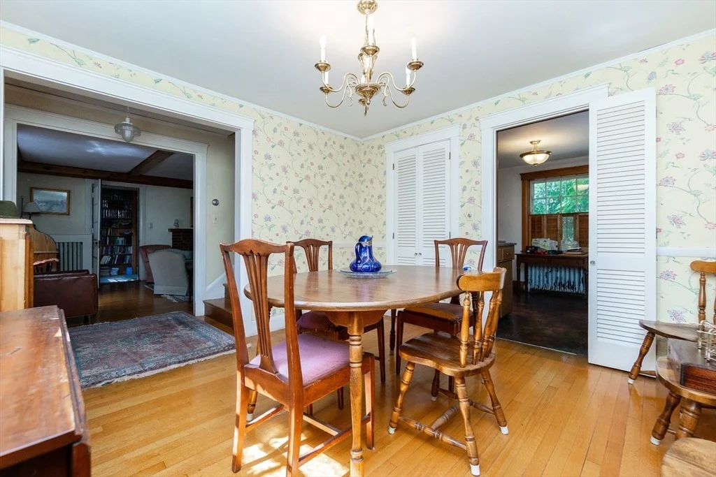 Photo of 108 Warren Rd