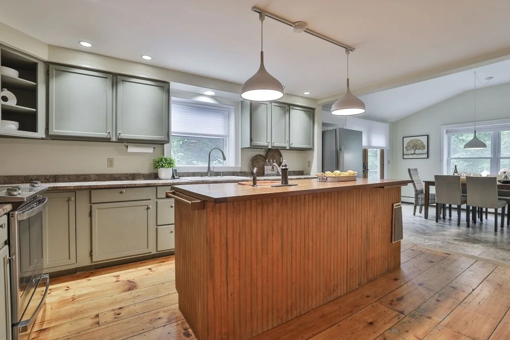 Photo of 5 Kent Way
