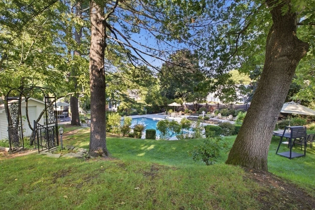 Photo of 2 Russell Road