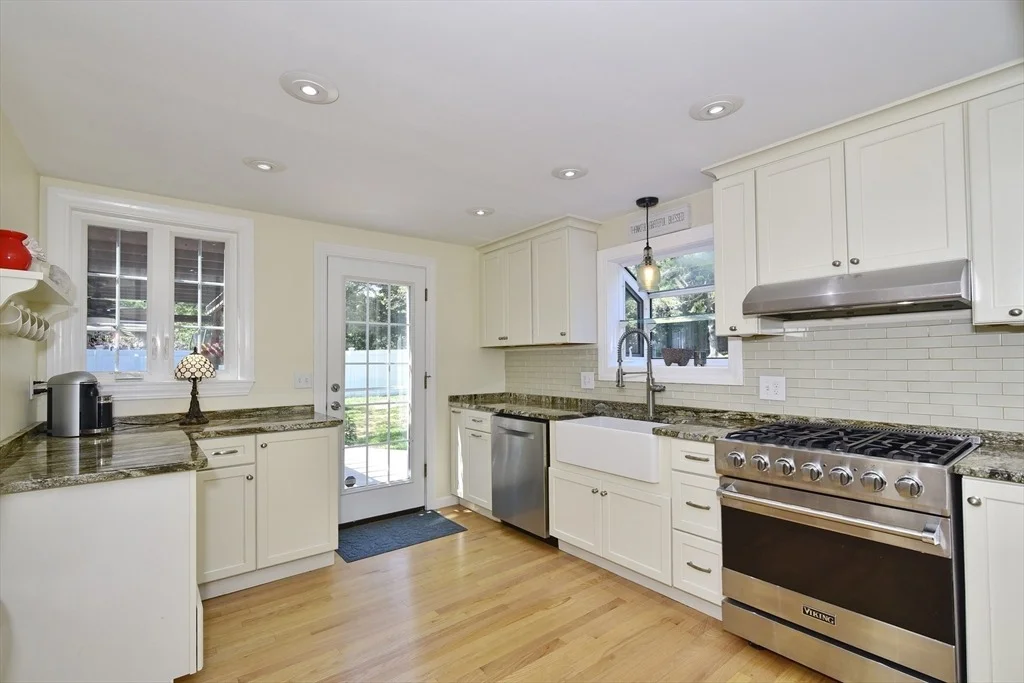 Photo of 444 Dennison Dr