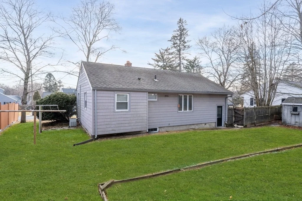 Photo of 6 Bartlett Rd