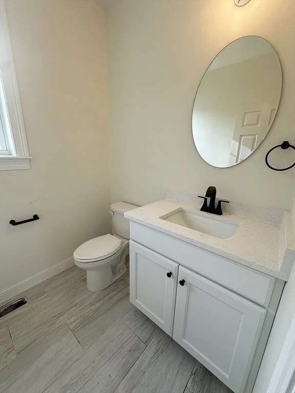 Photo of 31 Oriole Dr
