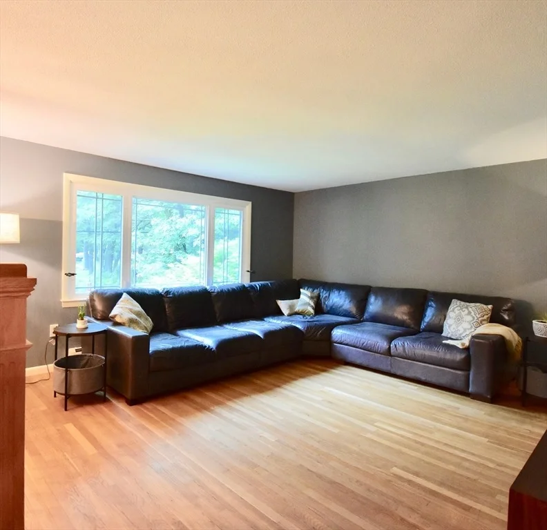 Photo of 2 Clare Cir.